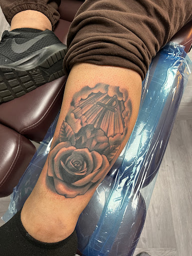 Explore flower garden tattoo ideas, creative tattoo ideas in Detroit, available at Motown Tattoo Company