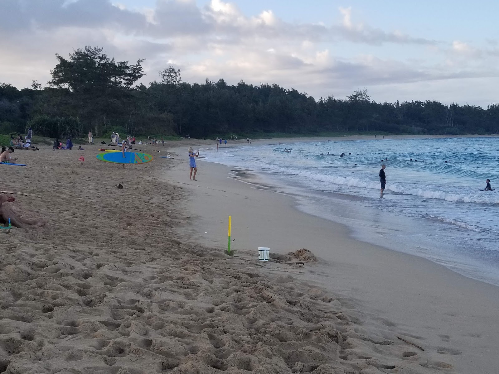 Foto de Hukilau Beach Park - lugar popular entre os apreciadores de relaxamento