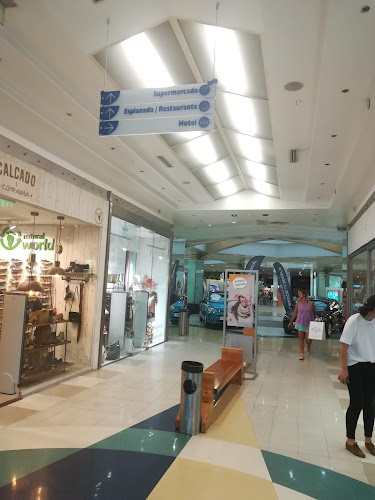 Riviera Center - Shopping Center