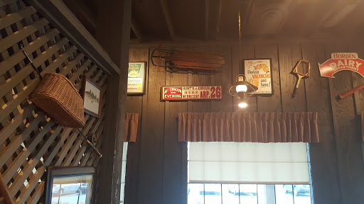 American Restaurant «Cracker Barrel Old Country Store», reviews and photos, 23030 Indian Creek Dr, Sterling, VA 20166, USA