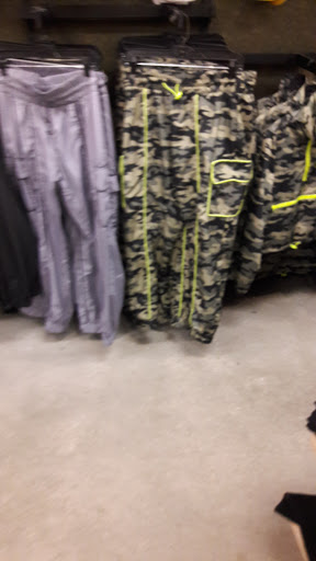 Clothing Store «rue21», reviews and photos, 112 Pavilion Pkwy, Fayetteville, GA 30214, USA