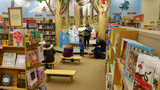 Book Store «Barnes & Noble», reviews and photos, 3454 Erie Blvd E, Syracuse, NY 13214, USA