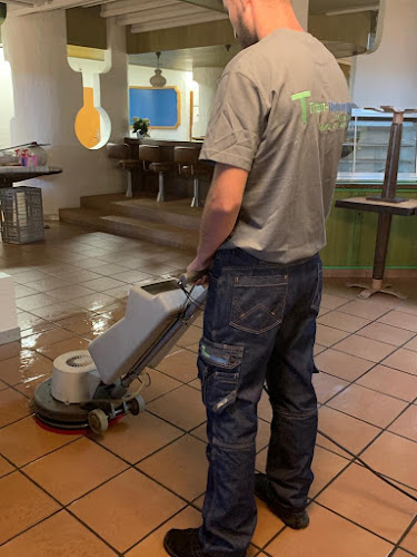 Rezensionen über Tritten Reinigung in Thun - Hausreinigungsdienst