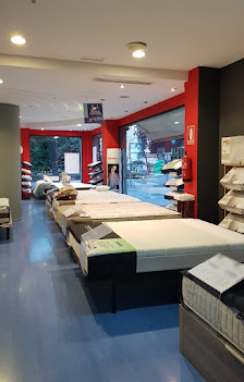 Dormo Descanso Av. Juan Carlos I, 9, Local 3B, 29680 Estepona, Málaga, España