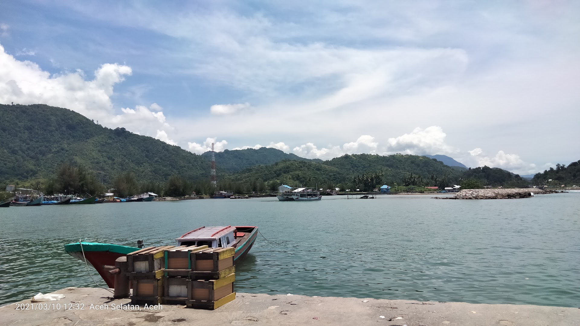 Gambar Pelabuhan Ferry Labuhan Haji- Sinabang
