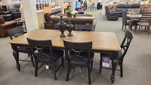 Furniture Store «Raymour & Flanigan Furniture and Mattress Store», reviews and photos, 895 E Gate Blvd, Garden City, NY 11530, USA