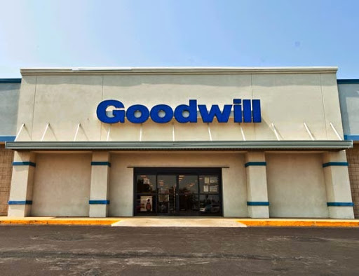 Goodwill of North Georgia: Stockbridge Store, Career Center and Donation Center, 3871 GA-138, Stockbridge, GA 30281, USA, 