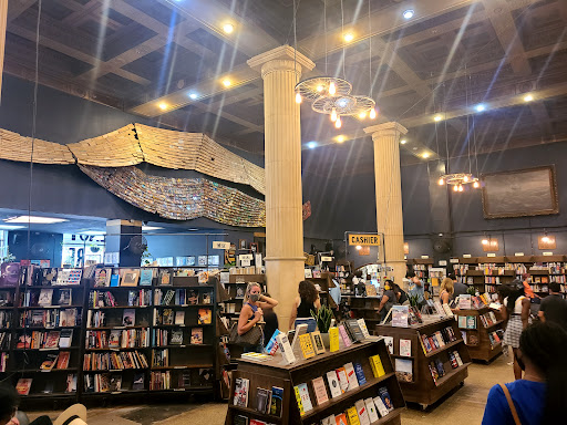 Used Book Store «The Last Bookstore», reviews and photos, 453 S Spring St, Los Angeles, CA 90013, USA