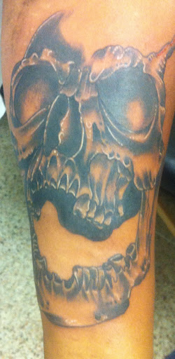 Tattoo Shop «Hollywood Twisted Needles», reviews and photos, 618 S Patterson St, Valdosta, GA 31601, USA