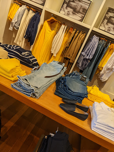 Clothing Store «Banana Republic», reviews and photos, 3056 NJ-10, Denville, NJ 07834, USA