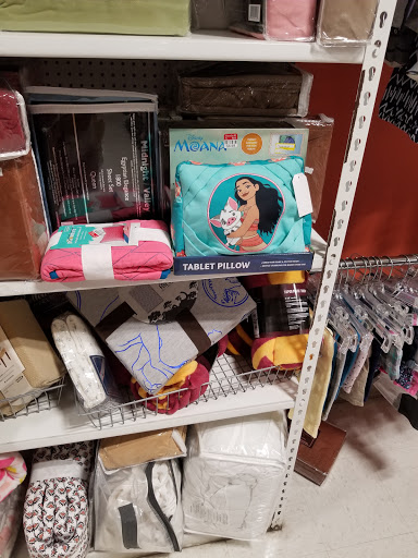 Thrift Store «Goodwill - Elk River», reviews and photos