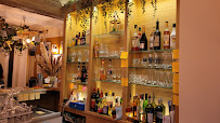 Atmosphère du Restaurant de spécialités provençales L'Escaladou à Arles - n°8