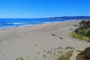 Ten Mile Beach image