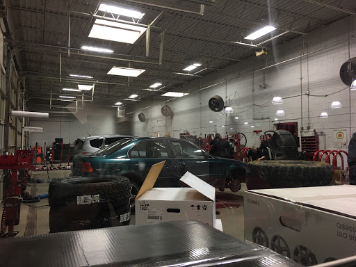 Tire Shop «Discount Tire Store - Layton, UT», reviews and photos, 881 W Hill Field Rd, Layton, UT 84041, USA