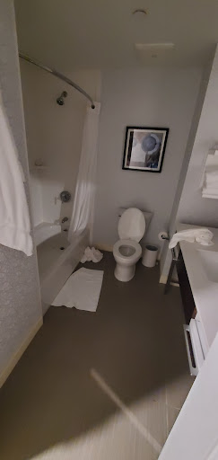 Hampton Inn & Suites Gilroy image