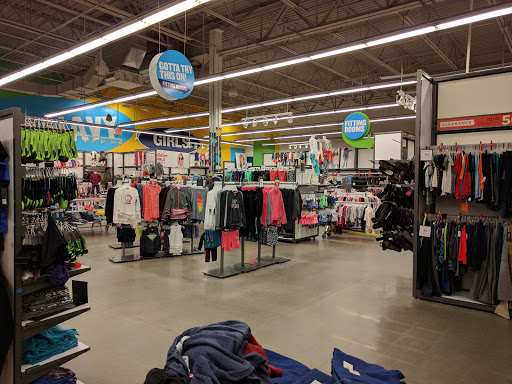 Clothing Store «Old Navy», reviews and photos, 100 Maple Tree Pl, Williston, VT 05495, USA