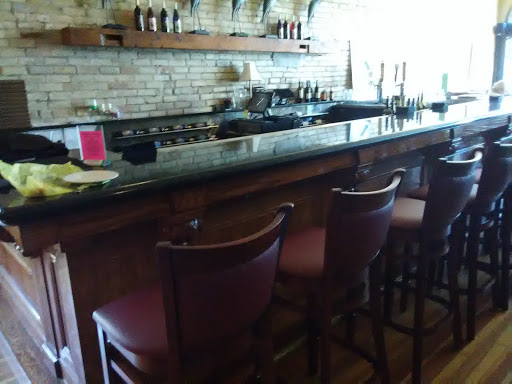 Restaurant «Prairie Pond Vineyard and Winery», reviews and photos, 105 Main St E, New Prague, MN 56071, USA