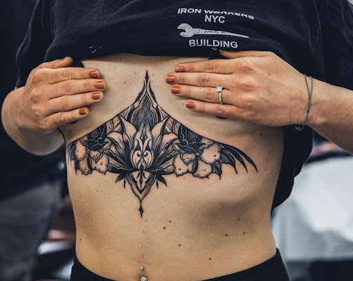 Tattoo Shop «South Shore Tattoo», reviews and photos, 74 Merrick Rd, Amityville, NY 11701, USA