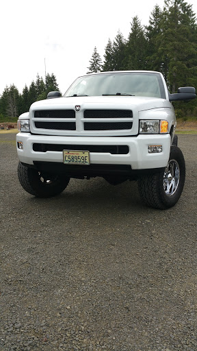 Auto Body Shop «Apex Collision Services», reviews and photos, 1347 E Johns Prairie Rd, Shelton, WA 98584, USA