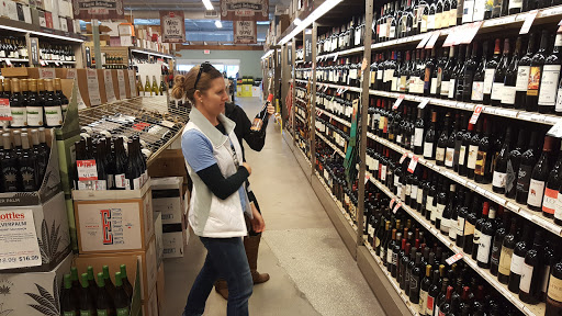 Liquor Store «Bottles Beverage Superstore», reviews and photos, 610 Coleman Blvd, Mt Pleasant, SC 29464, USA