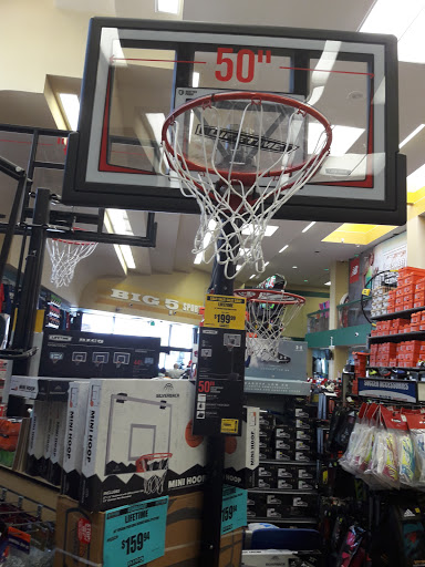 Sporting Goods Store «Big 5 Sporting Goods», reviews and photos, 3121 Wilshire Blvd, Santa Monica, CA 90403, USA