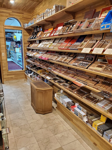 Tobacco Shop «PLYMOUTH CIGARS AND TOBACCO», reviews and photos, 16605 County Rd 24 #203, Plymouth, MN 55447, USA