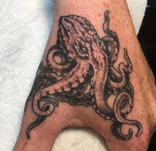 Tattoo Shop «Raygun Tattoo», reviews and photos, 34053 La Plaza, Dana Point, CA 92629, USA