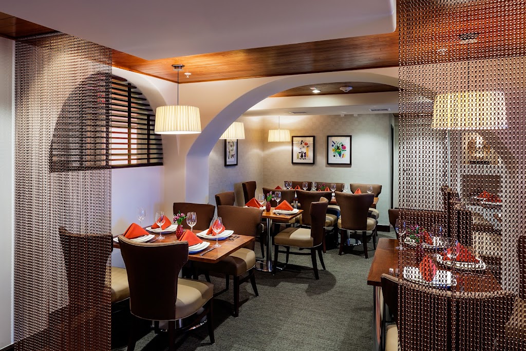 Iluminara Restaurant & Lounge at Triada 92262