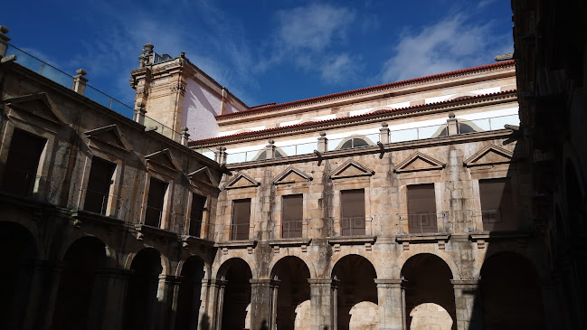 Mosteiro de Santa Maria de Salzedas - Agência de viagens