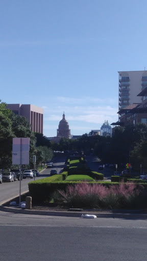 Shopping Mall «Austin Market and Mercantile», reviews and photos, 2021 Guadalupe St, Austin, TX 78705, USA