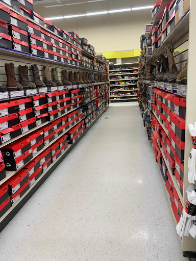 Sporting Goods Store «Academy Sports + Outdoors», reviews and photos, 320 Peachtree Pkwy, Cumming, GA 30041, USA