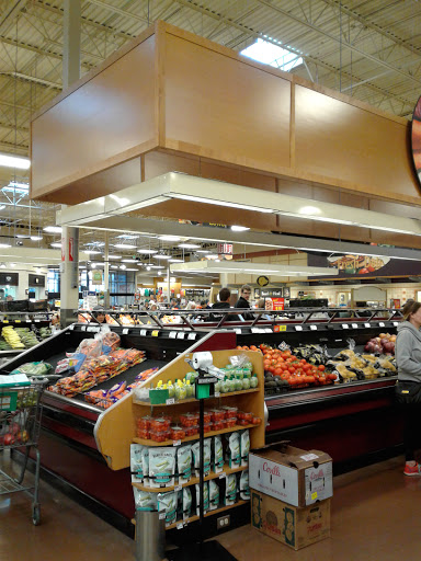 Grocery Store «Fred Meyer», reviews and photos, 2801 Bickford Ave, Snohomish, WA 98290, USA