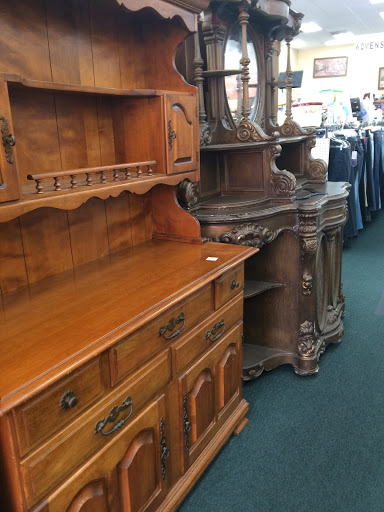 Thrift Store «MTA Thrift Store», reviews and photos, 6735 Van Nuys Blvd, Van Nuys, CA 91405, USA