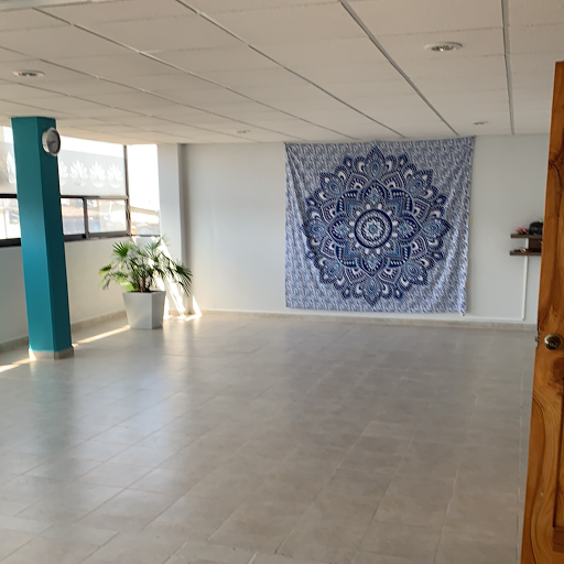 Centro Arya. Yoga Studio & Psicología