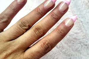 Expert’s Nails image