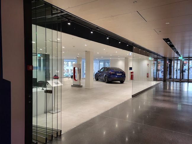 Tesla Store Geneva - Genf