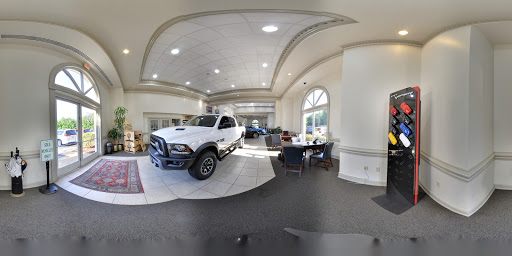 Car Dealer «Williamsburg Chrysler Jeep Dodge Ram Kia», reviews and photos, 3012 Richmond Rd, Williamsburg, VA 23185, USA
