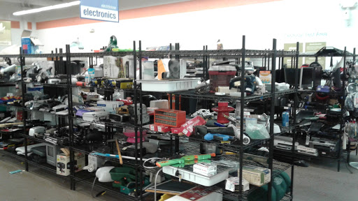 Thrift Store «Dysart Goodwill Retail Store & Donation Center», reviews and photos, 5116 N Dysart Rd, Litchfield Park, AZ 85340, USA