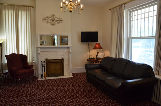 Funeral Home «Bills McGaugh Funeral Home», reviews and photos, 755 Yell Rd, Lewisburg, TN 37091, USA