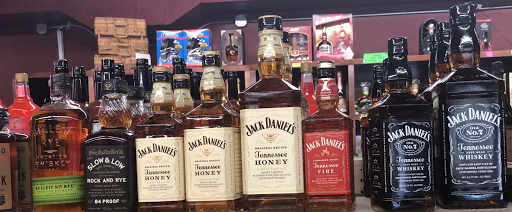 Liquor Store «Cleveland Avenue Liquor Store», reviews and photos, 8423 W Cleveland Ave, Milwaukee, WI 53227, USA