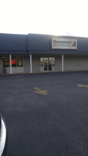 Thrift Store «Goodwill», reviews and photos