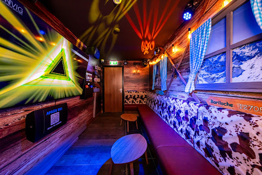 Cafe Hole in The Wall - Karaoke Bar Amsterdam