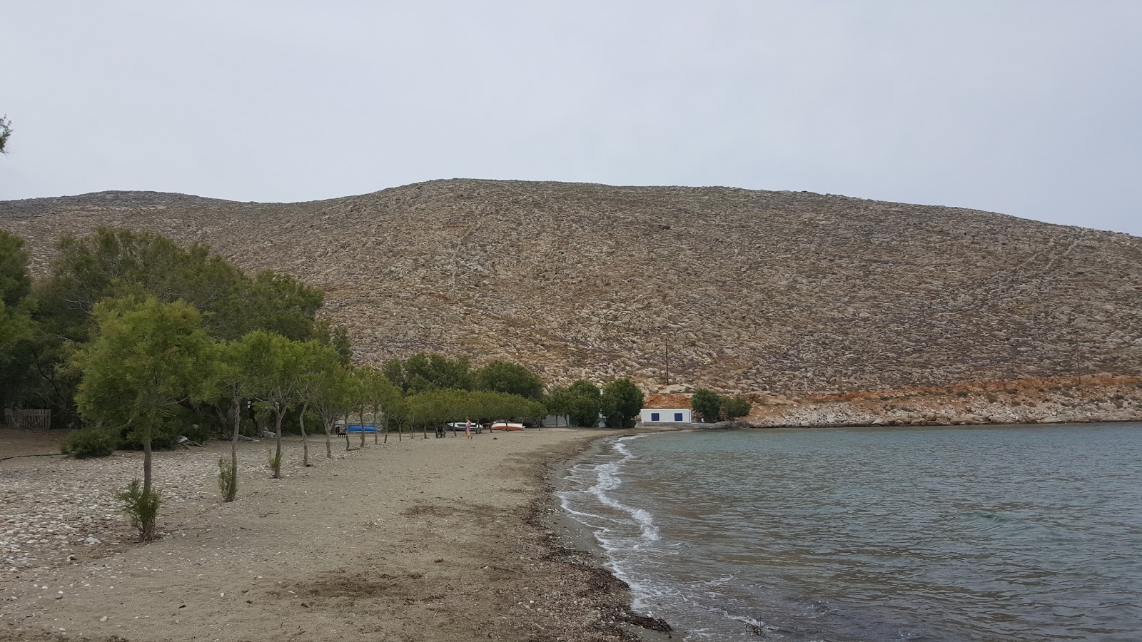 Foto di Panormos beach con baia piccola