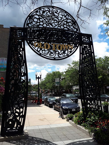 Liquor Store «Galleria Liqueurs», reviews and photos, 1559 N Wells St, Chicago, IL 60610, USA