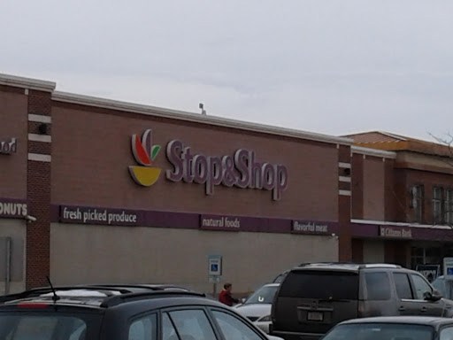 Supermarket «Super Stop & Shop», reviews and photos, 779 McGrath Hwy, Somerville, MA 02145, USA