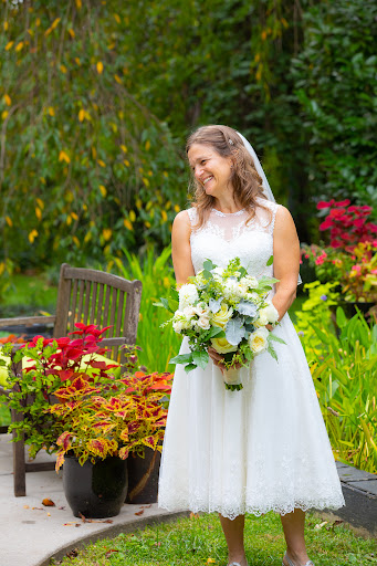 Bridal Shop «Sealed With a Kiss», reviews and photos, 505 E Main St, Charlottesville, VA 22902, USA