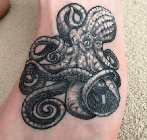 Tattoo Shop «Raygun Tattoo», reviews and photos, 34053 La Plaza, Dana Point, CA 92629, USA