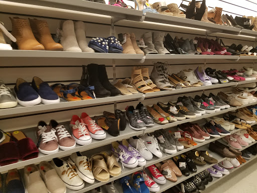 Department Store «T.J. Maxx», reviews and photos, 331 New Jersey 18, East Brunswick, NJ 08816, USA