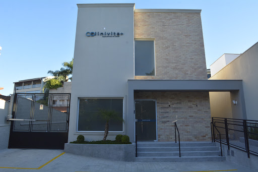 Logo da empresa - CLINIVITA+