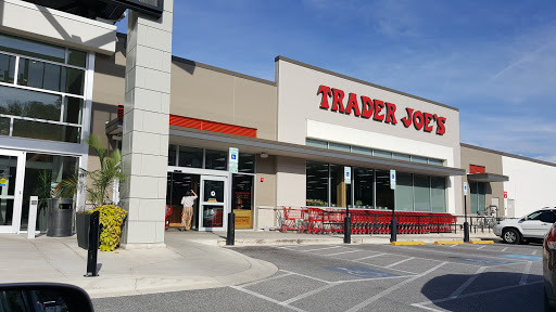 Shopping Mall «The Shops At Kenilworth», reviews and photos, 800 Kenilworth Dr, Towson, MD 21204, USA